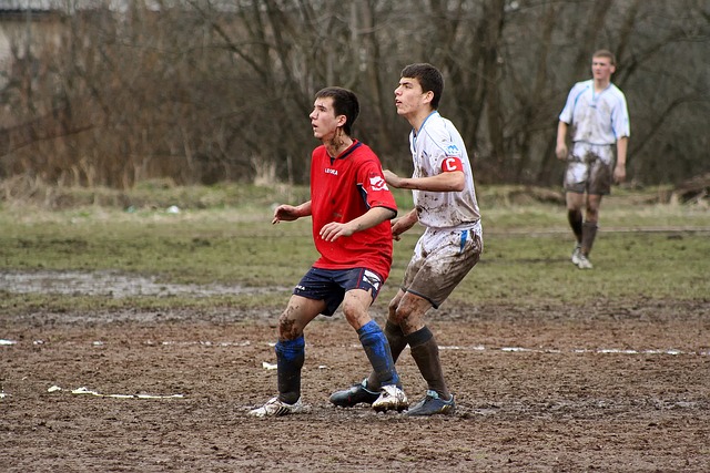 绝了！资深记者点评北京国安引爆争议，塞蒂恩遭打击，球迷吐槽.